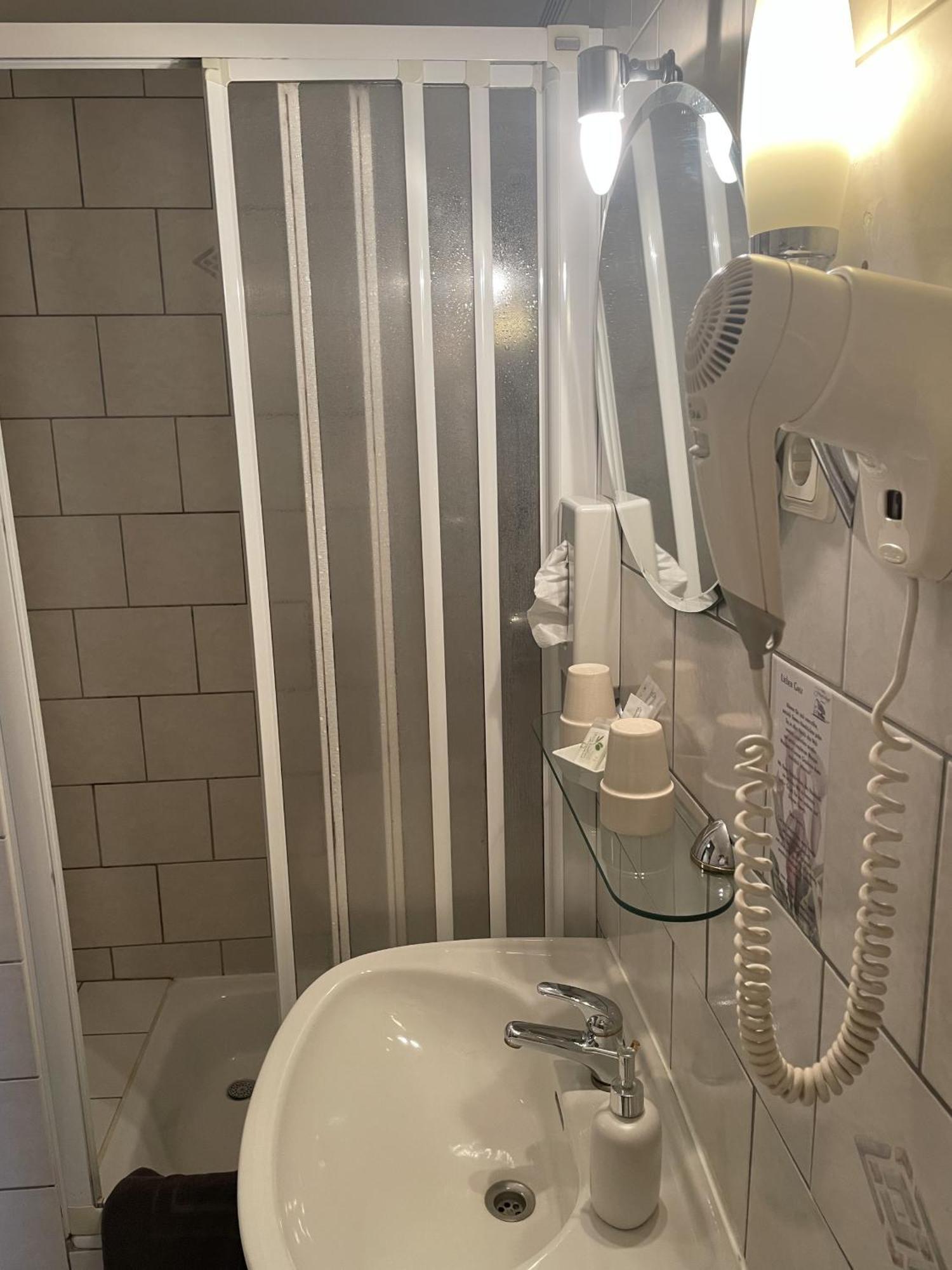 אסן Hotel Jaegerhof Kettwig חדר תמונה