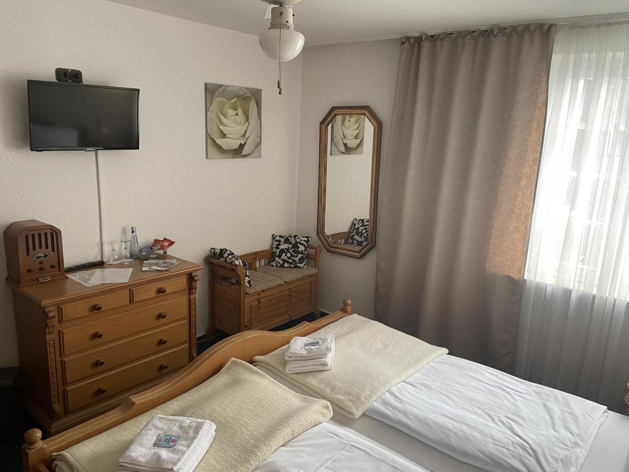 אסן Hotel Jaegerhof Kettwig חדר תמונה